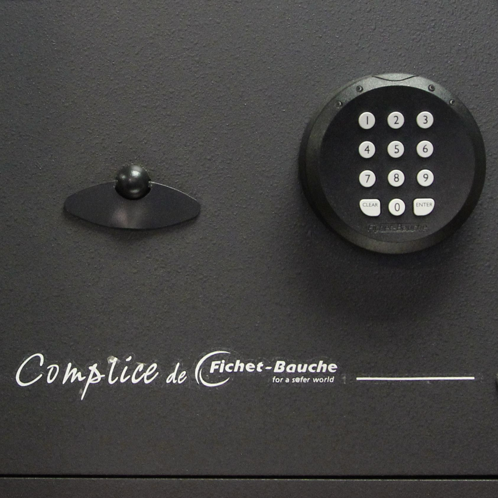 Взломостойкий сейф Fichet–Bauche Complice I/10 EE/E